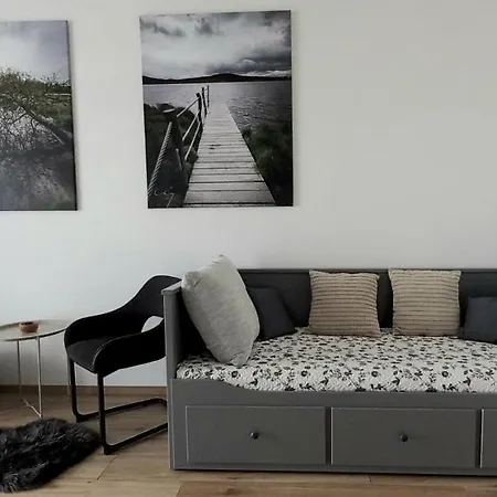 Dve Zatoky Kovarov 아파트